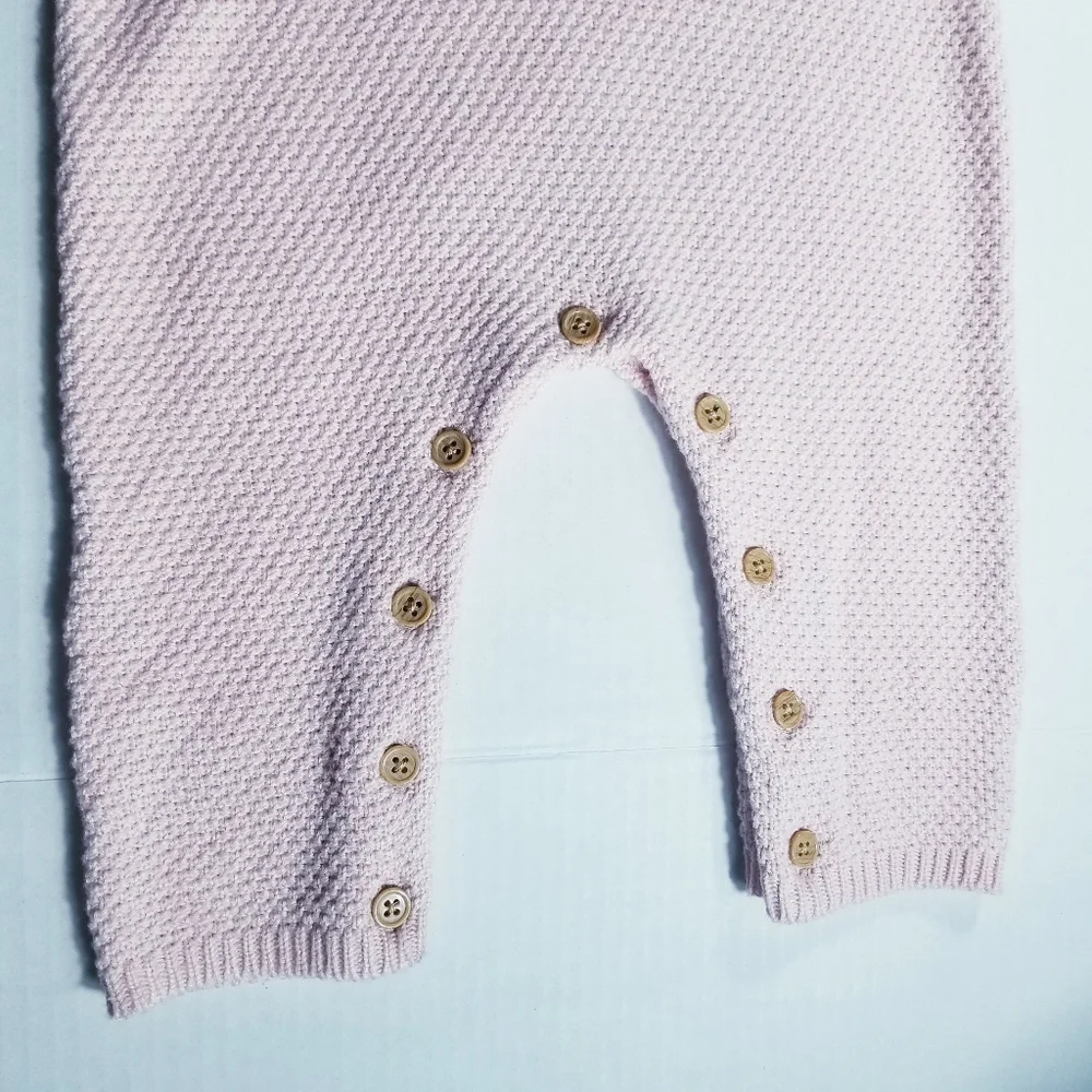 NWT MODERN MOMENTS GERBER KNIT ONESIE SIZE 6-9 MONTHS PINK WITH RUFFLES